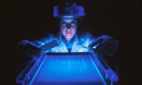 The Ethics of Software Design in Biomedicine: Navigating Complexities and Ensuring Responsible Development