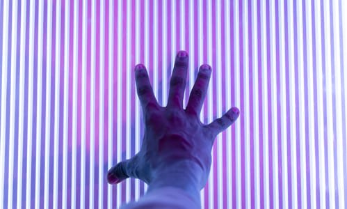 Flawless Displays: How AI is Revolutionizing OLED Mura Defect Detection